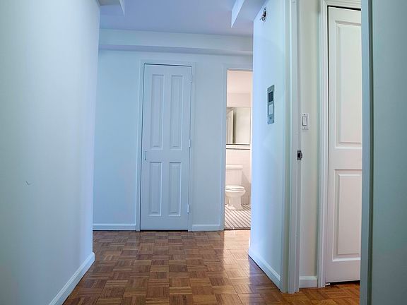 5th image of 350 W 43rd St APT 7J