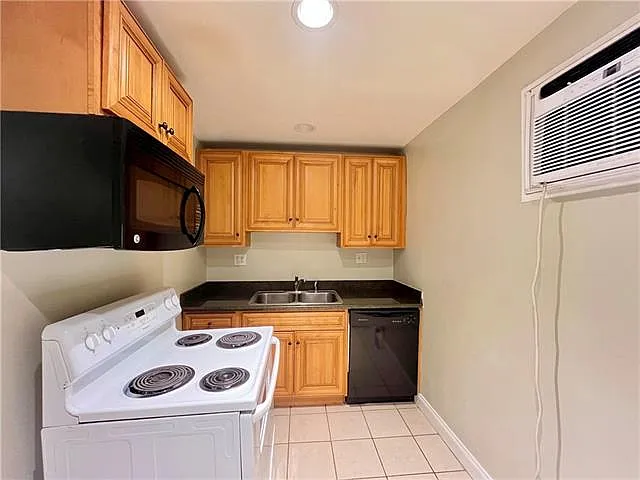 235 Central Ave #8 — Photo 5