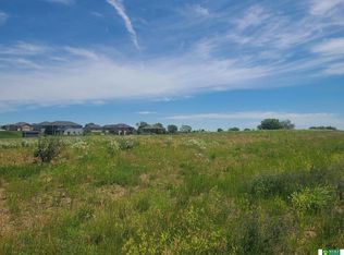 1 W Hall Dr, Lincoln, NE 68532