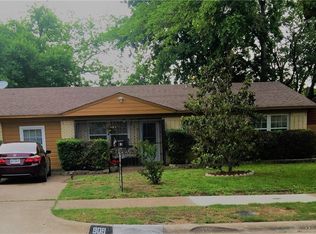 909 Clearwood Dr, Dallas, TX 75232