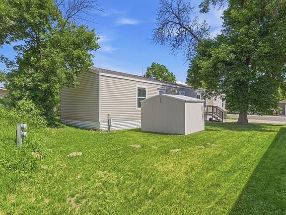 5th image of 10162 Pierce Pl NE
