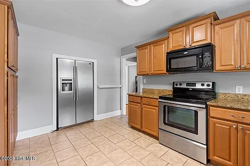 1104 N Overlook Dr Photo 1
