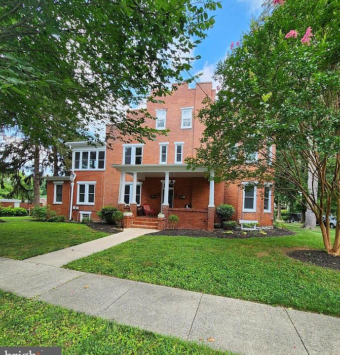 1st image of 323 N College Pkwy #2