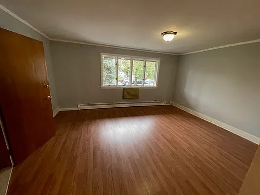 Rented by Capri Jet Realty Corp | media 4