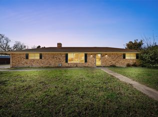 309 N Orchard Dr, Rosebud, TX 76570