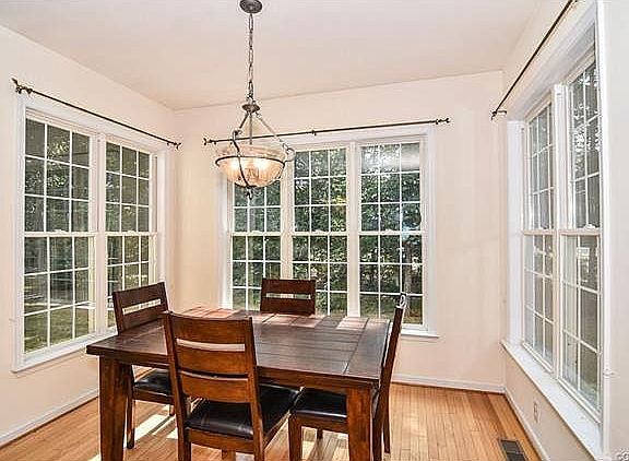 Breakfast nook