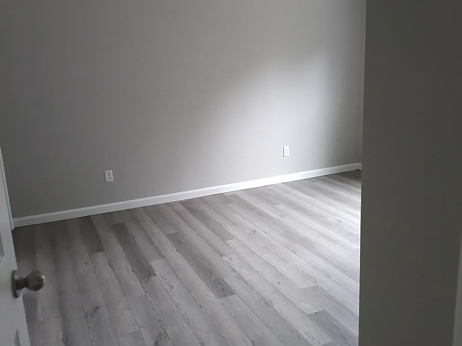 3 bed, $1,050 — Photo 3