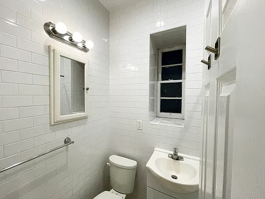 Rented by SERHANT. | media 6