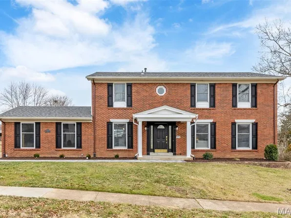 304 Shady Meadows Dr, Ballwin, MO 63011