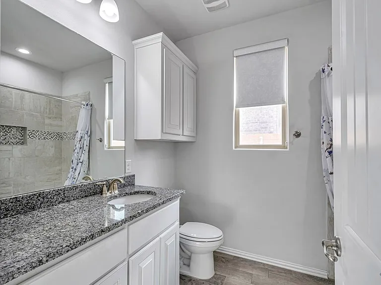 6807 Hall Of Fame Blvd — Photo 20