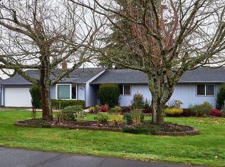 208 S 3rd St, Carlton, OR 97111