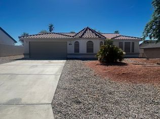 210 White Oak Dr, Lake Havasu City, AZ 86403