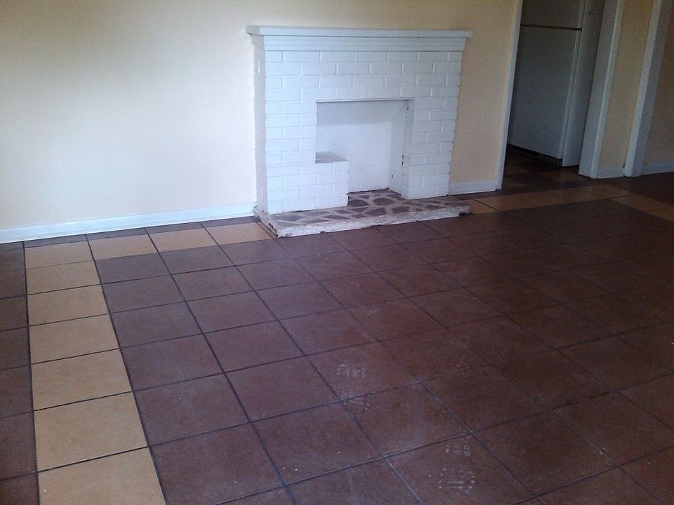 1st image of 6921 Miss Muffet Ln S