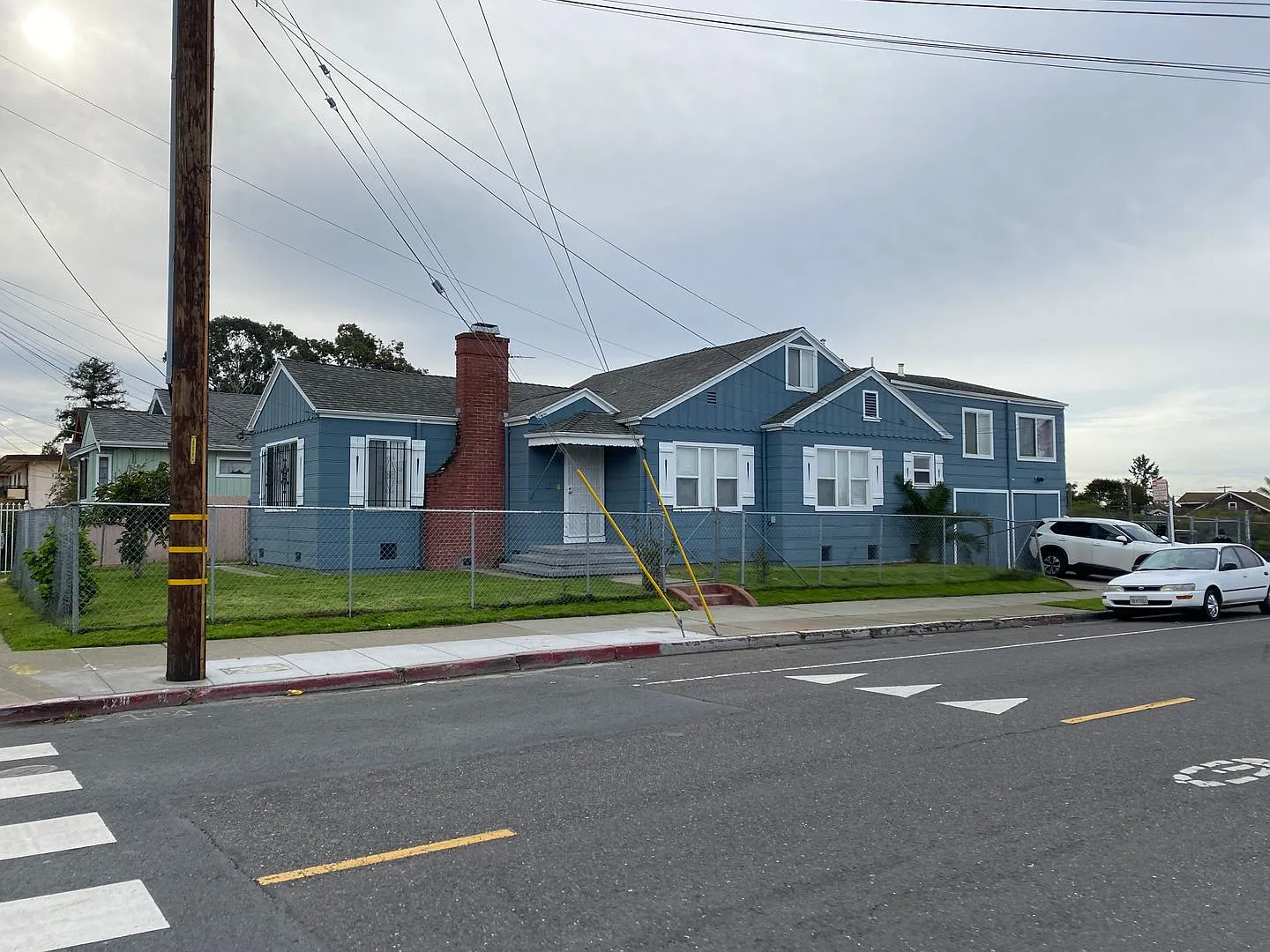 F03432 — Photo 1