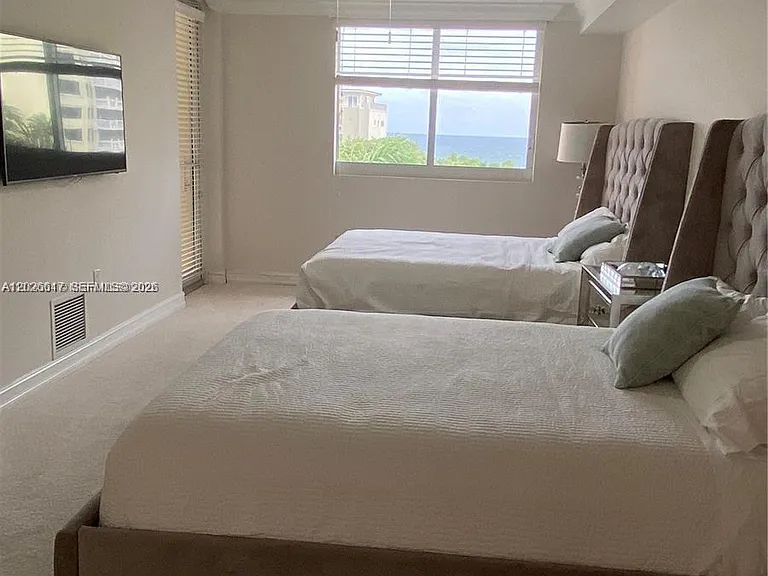 2011 N Ocean Blvd #605 — Photo 38