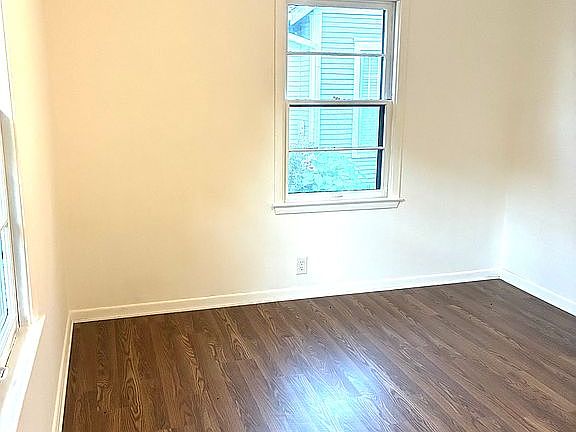 3rd image of 421 E 11th Ave