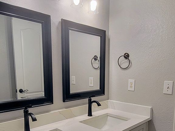 4th image of 2909 Madison Ct