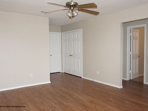 2nd image of 3404 Hereford Ln APT B