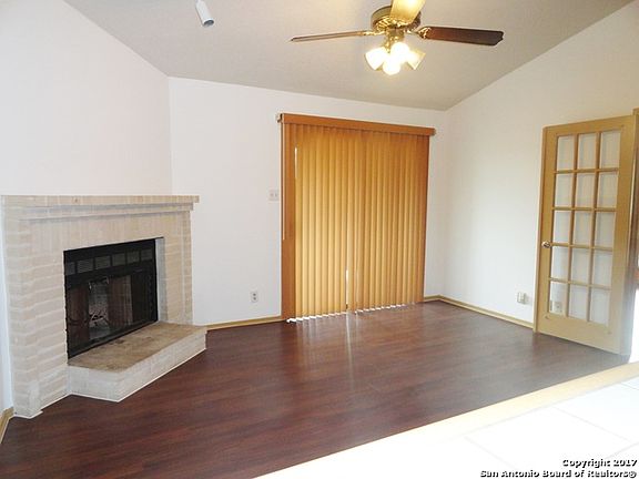 4th image of 12446 Starcrest Dr