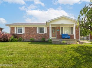 2606 Alps Rd, Louisville, KY 40216