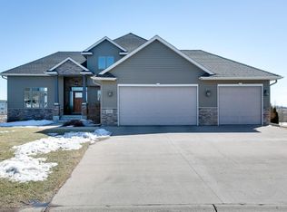 4983 200th St N, Forest Lake, MN 55025