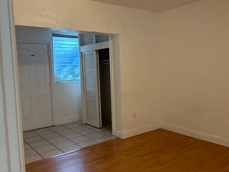 7810 Harding Ave #4 — Photo 10