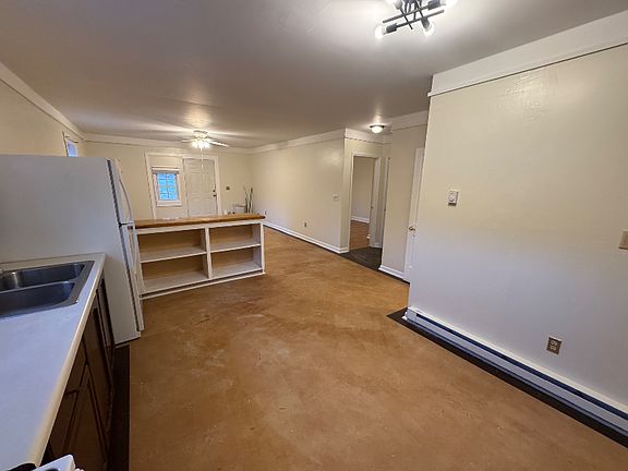 5th image of 706 Cherry Mountain St