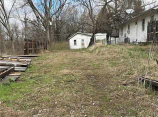 9010 E Wilson Rd, Independence, MO 64053