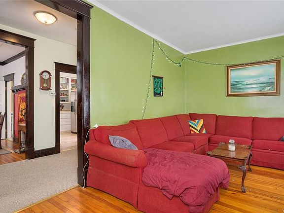 5th image of 37 Oakgrove Ave