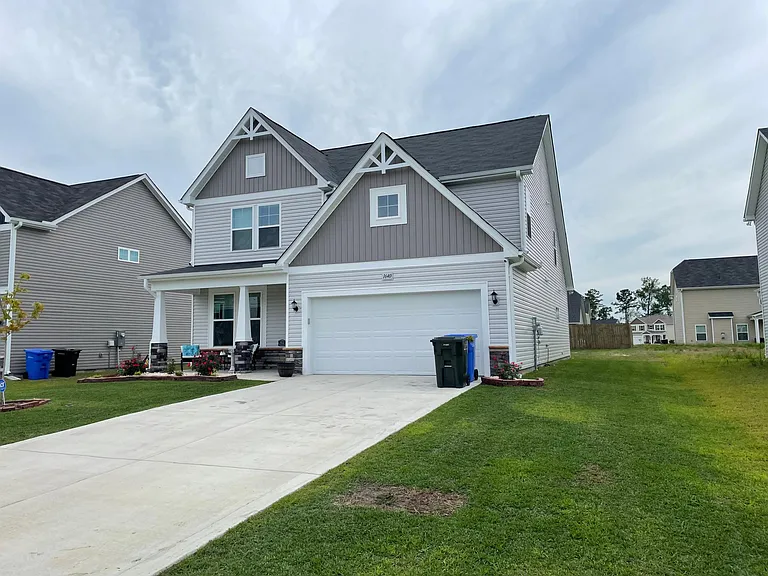 1640 Stackhouse Dr — Photo 3