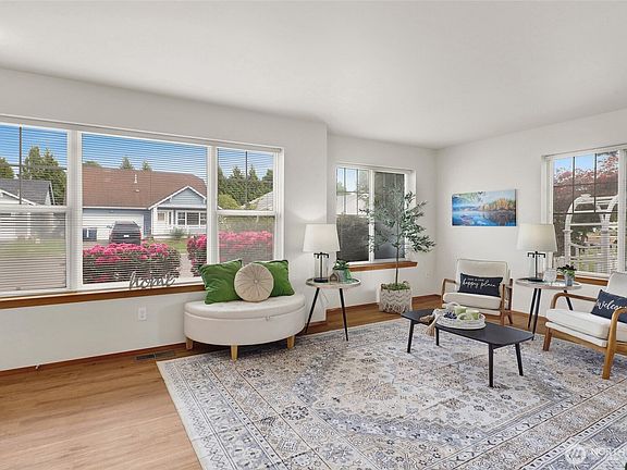 5th image of 2185 Eastwood Way
