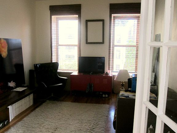 3rd image of 453 E 84th St APT 5S