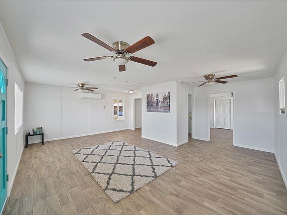 5th image of 2717 E Pueblo Ave