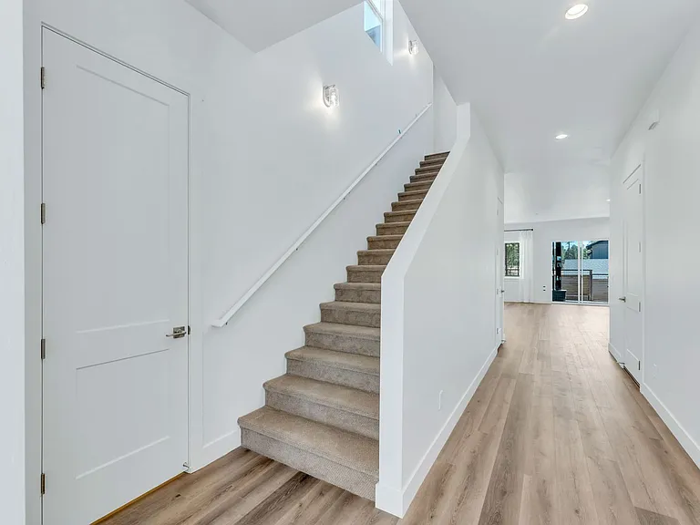 3219 E Copperleaf Ln — Photo 3