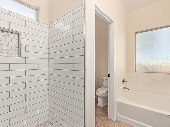 5th image of 7612 S 70th Ln
