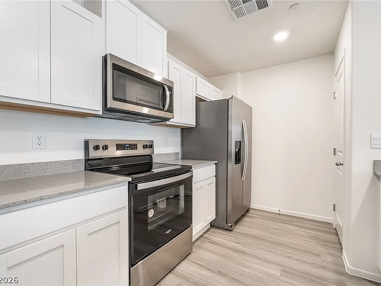 9472 Peaceful River Ave — Photo 7