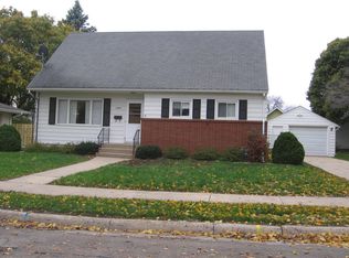 1303 3rd St NW, Austin, MN 55912