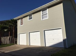 2610 42nd St, Galveston, TX 77550