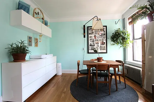 Sold by Level Group | media 12