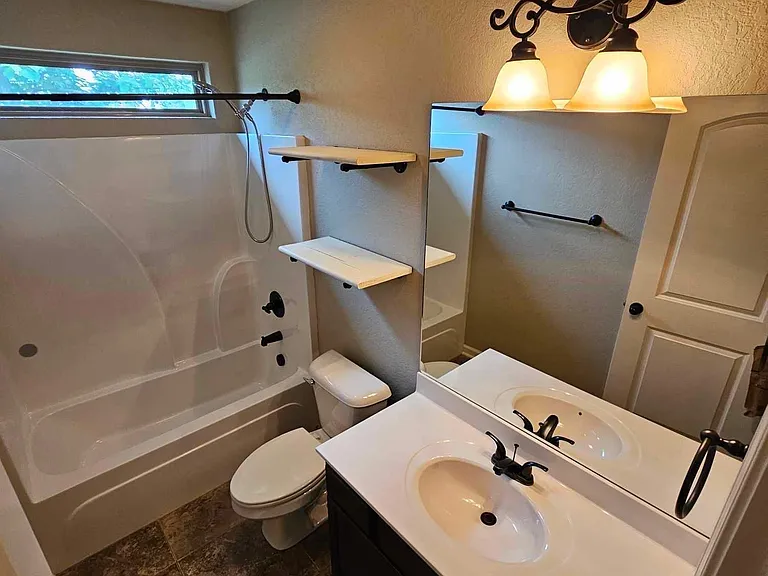 1151 Meadows Dr — Photo 13