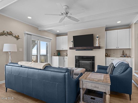5th image of 2517 Ocean Drive #9a1