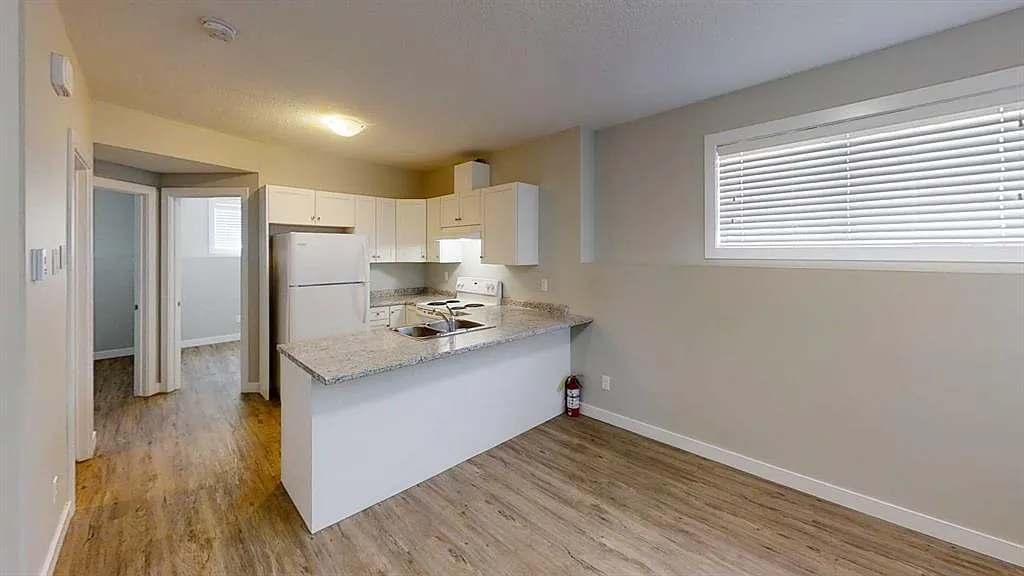 2 bed, 1.0 bath, 600 sqft, $1,400 — Photo 4
