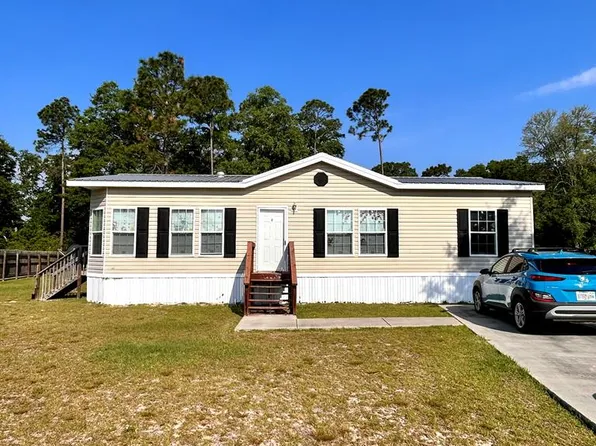 4728 Otter Creek Cir, Blackshear, GA 31516