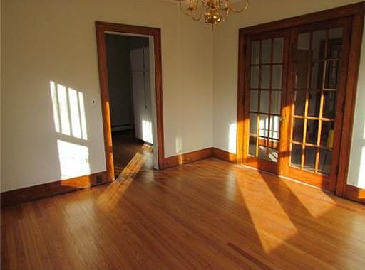 2nd image of 1320 W Huron St