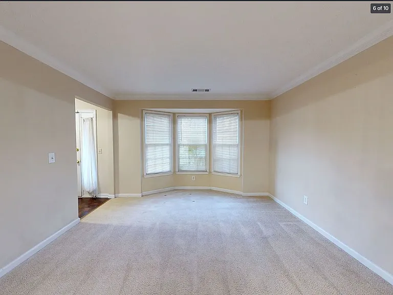 110 Beaverwood Ln — Photo 7