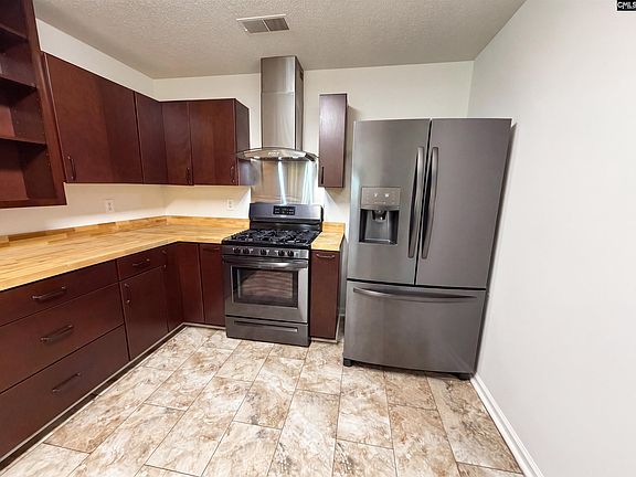 2nd image of 5 Hempstead Pl