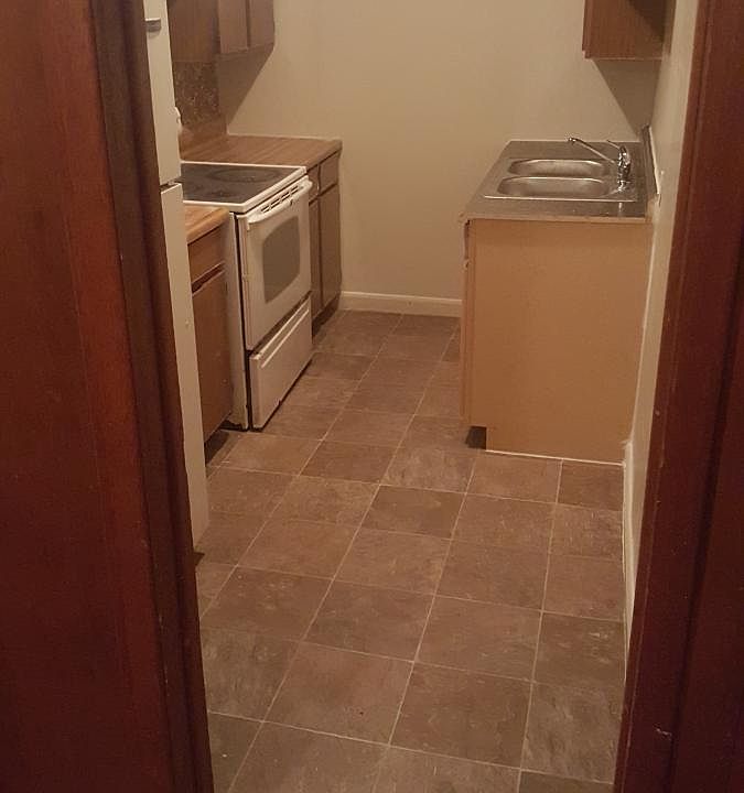 2nd image of 1734 SW Lincoln St