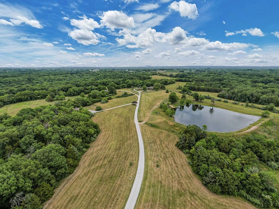 1st image of 370 W High Point Ln