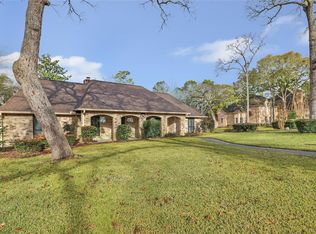 26 Royal Dalton Cir, Conroe, TX 77304