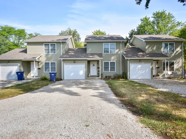 619 E Dodge St, Farmer City, IL 61842